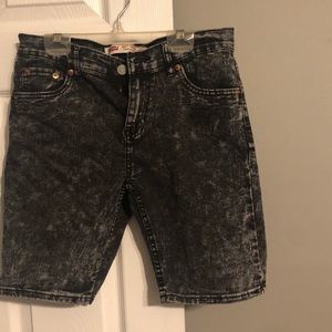 Boys jeans from size 10-14. All gently worn condition.True Religion and Levi’s